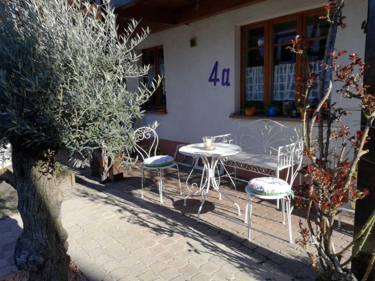 Galerie Über den Gärten Herbolzheim Exterior foto