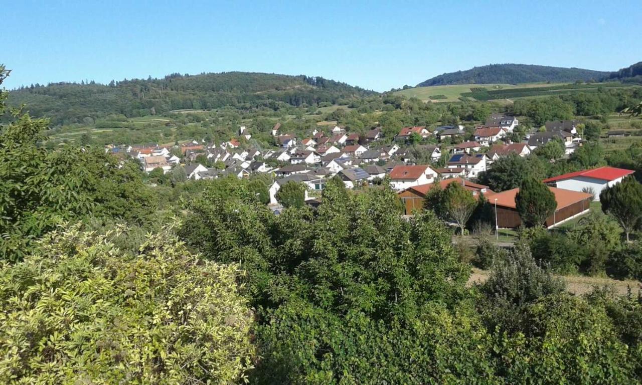 Galerie Über den Gärten Herbolzheim Exterior foto
